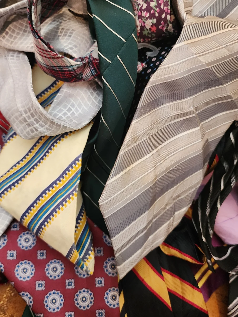 50 Pc Men’s Necktie Lot Vintage & Modern Silk Wool Cotton Polyester Mixed Brands